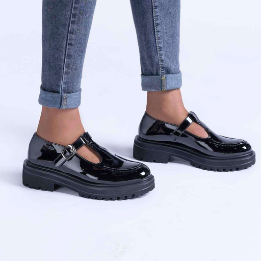 Mocassins vernies